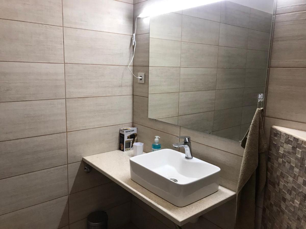 רייקה Studio Apartmani Paola מראה חיצוני תמונה