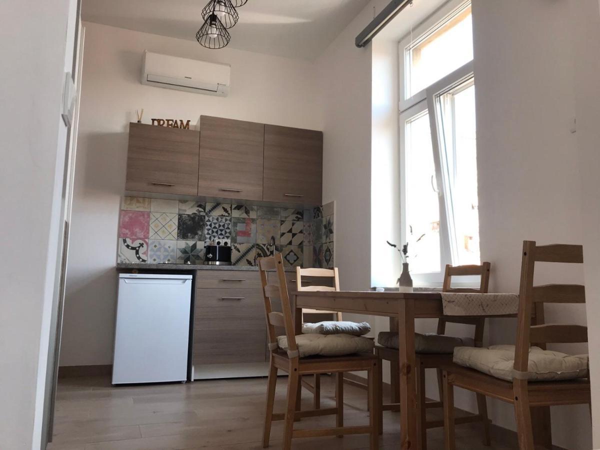 רייקה Studio Apartmani Paola מראה חיצוני תמונה